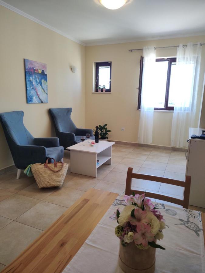 Apartment Oliva Lozica *